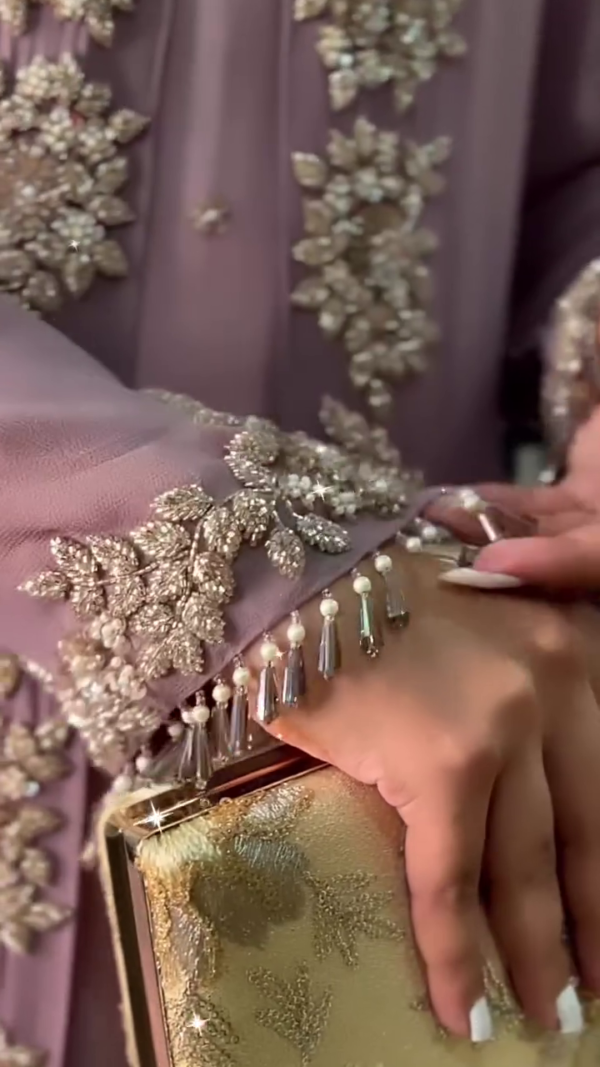 Effortless Elegance For Every Celebration! 💜 - Image 6
